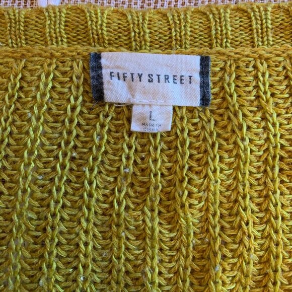 Fifty Street Lightweight Crew Knit Sweater - Size L - Picture 5 of 7